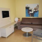 Apart Otel Parque Bali Con Aire Acondicionado 2*