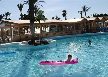 Parque Bali Con Aire Acondicionado