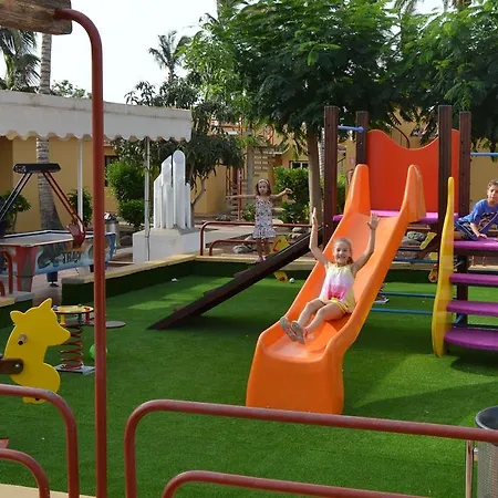 Parque Bali Con Aire Acondicionado 마스팔로마스