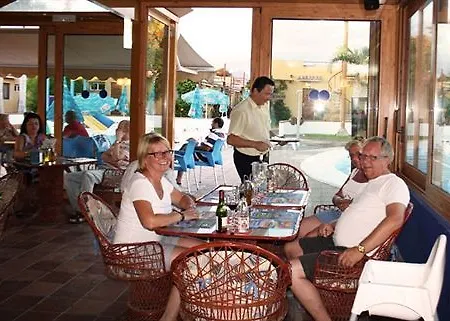 アパートホテル Parque Bali Con Aire Acondicionado